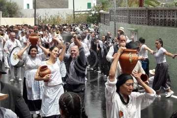 La 50Âª Traída del Agua, en imágenes (Foto TA)